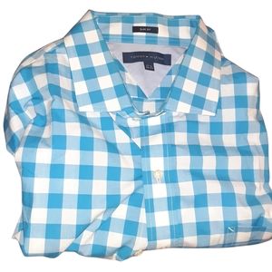 Tommy Hilfiger Men's Checker Print Blue Button Down Size 17 1/2